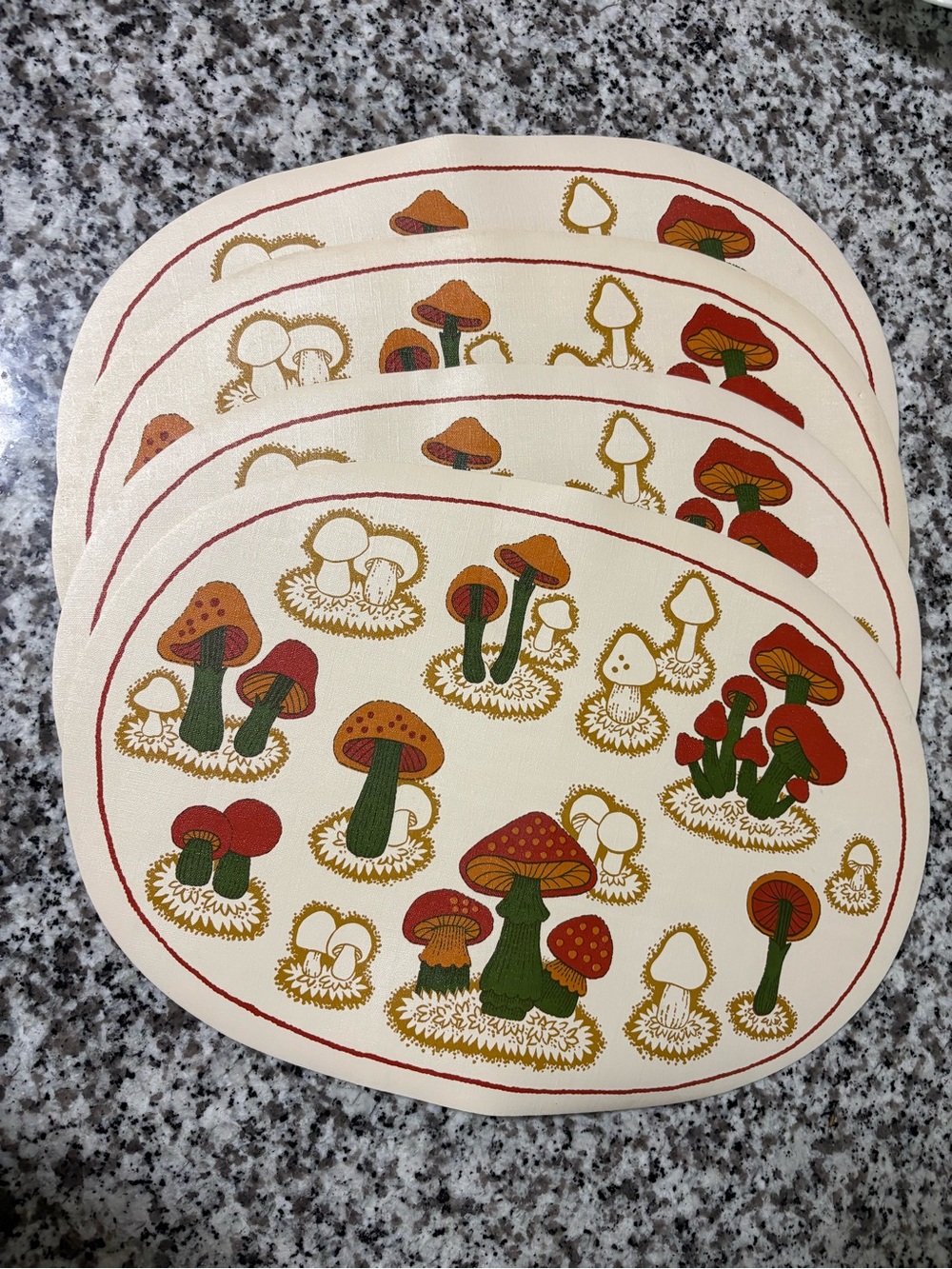 Mushroom Print Round Placemats - Set of 4